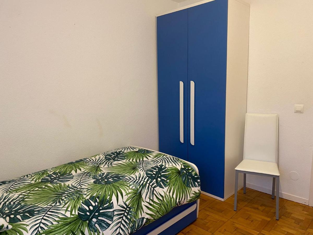 Apartment Jose Simon Cabarga